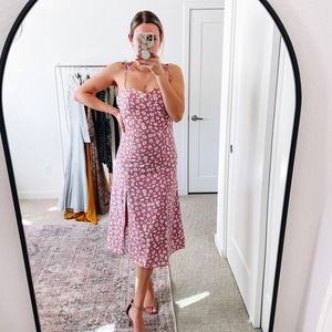 EOS LA MODE Lavender Floral Midi Dress